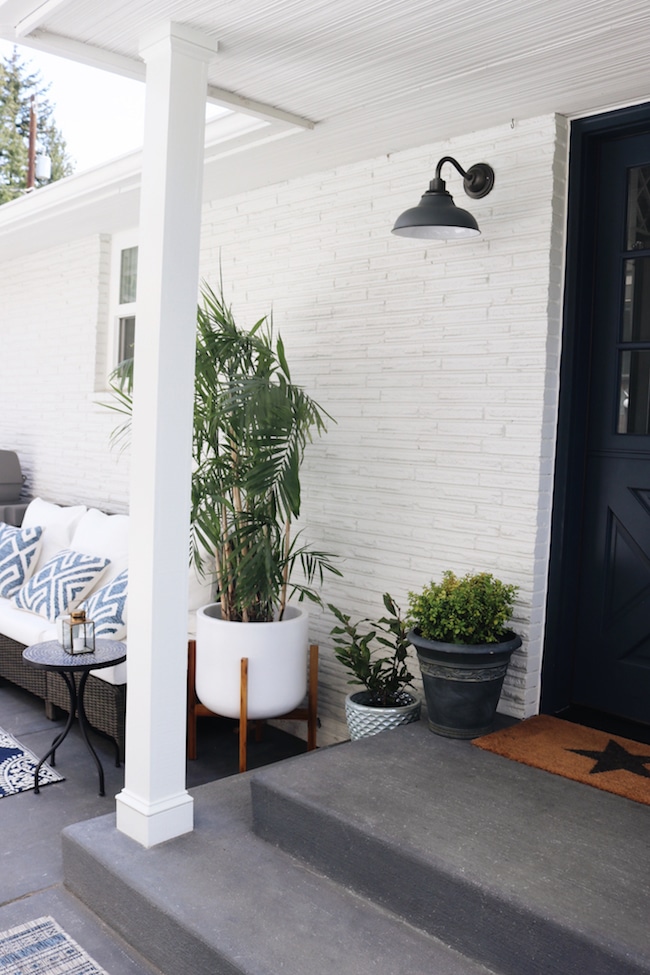 Spring in our Outdoor Oasis (A Side Patio Refresh!)