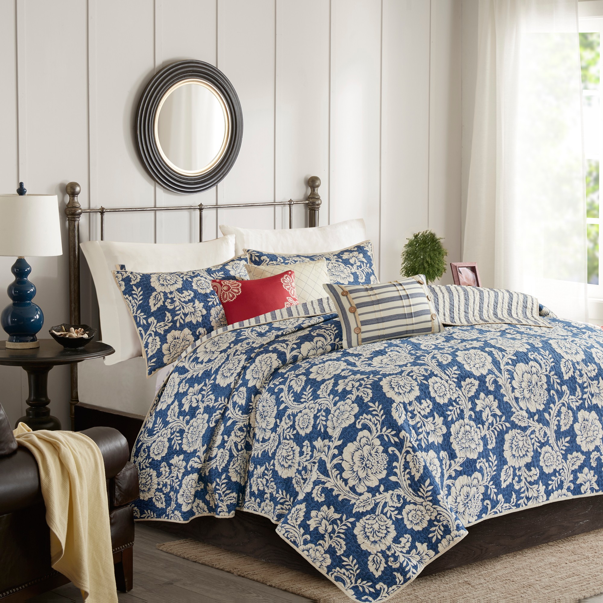 Reversible Bedding to Refresh Your Room!