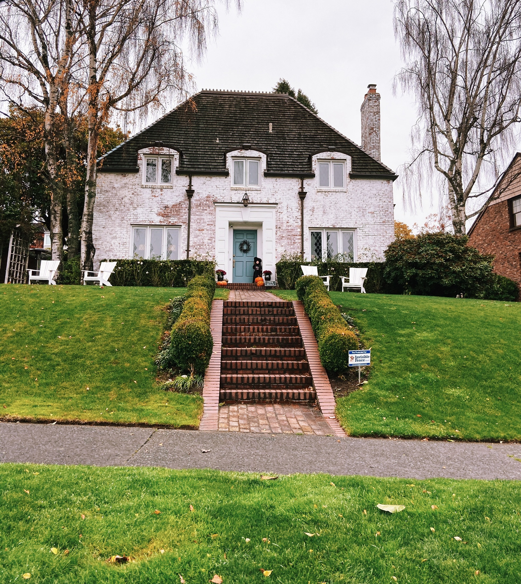 Autumn Drive By - Charming Seattle Neighborhoods