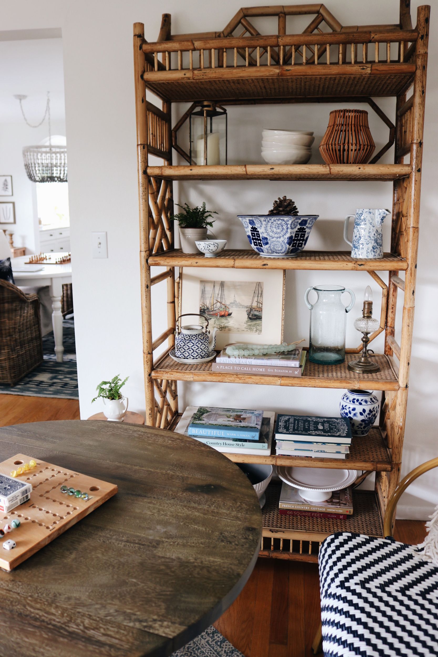 How to Fit a Dining Table in a Small Living Room