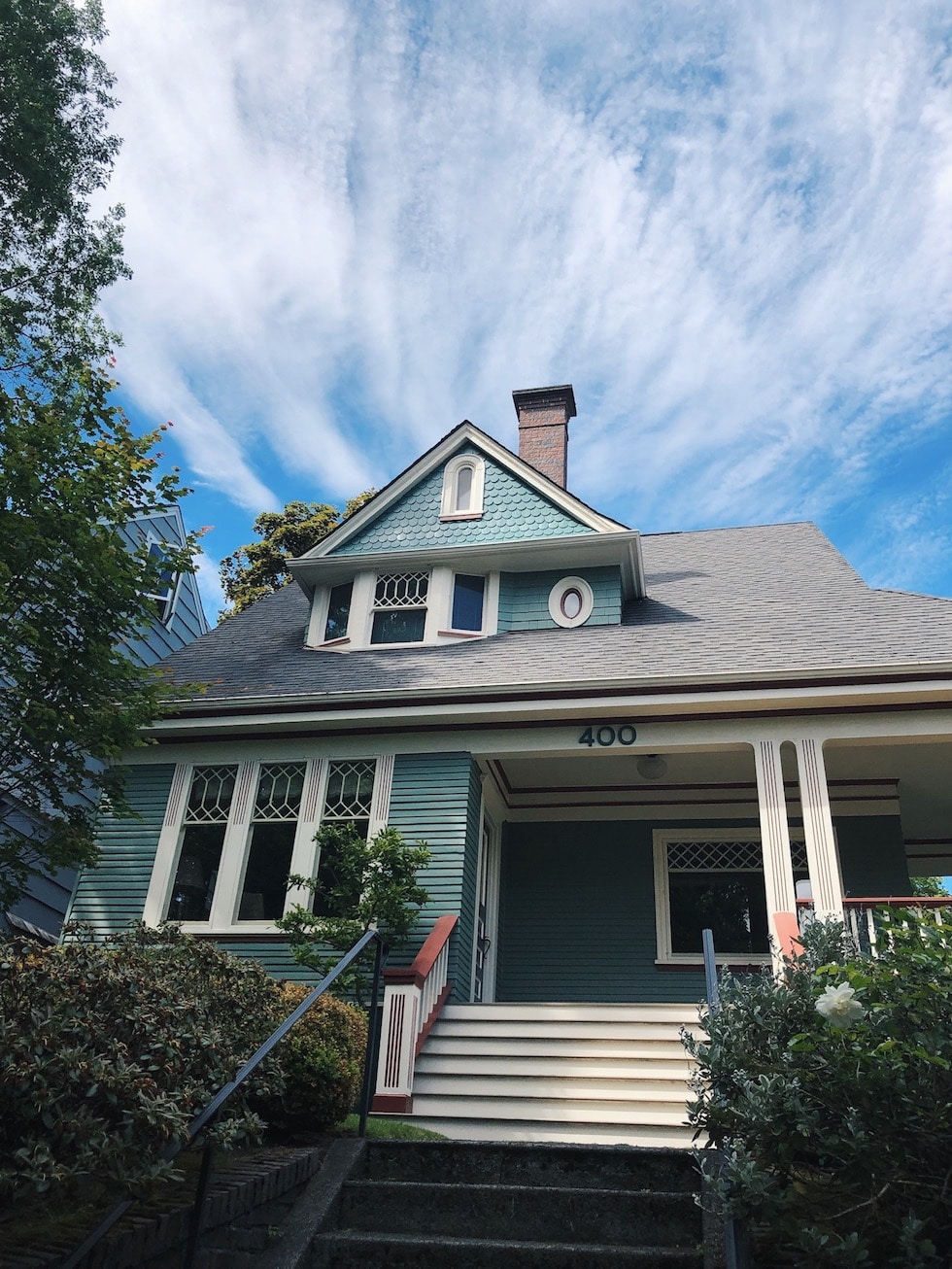 Neighborhood Walk in Queen Anne, Seattle {Drive By}