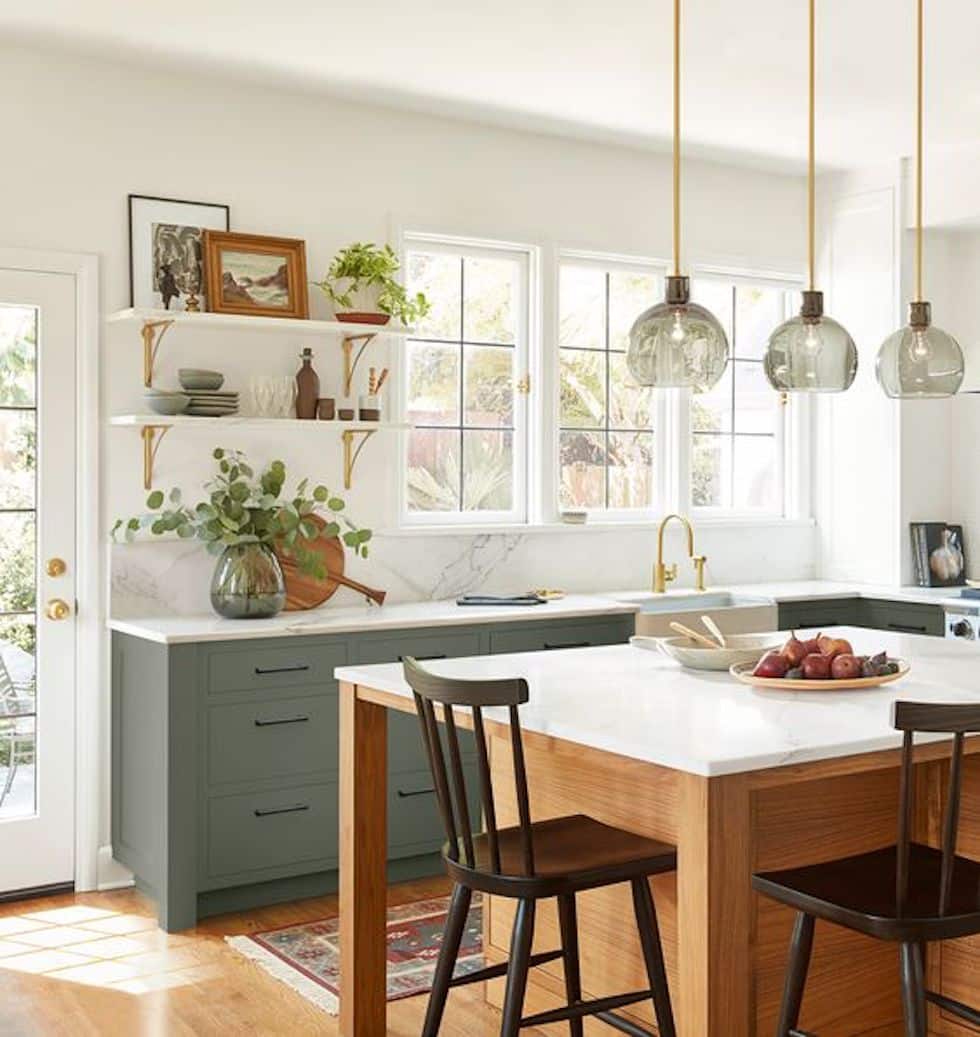 Green and White Fall Decor in the Kitchen and Dining Room