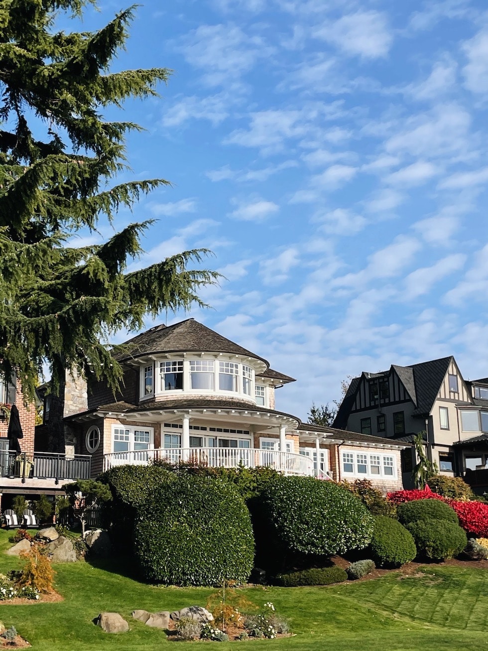 Beautiful Homes in Magnolia Neighborhood Seattle