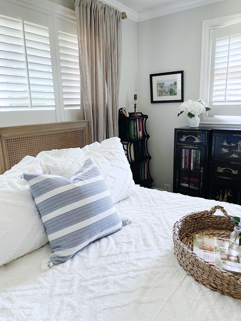 Six Favorite Tips for Decorating a Summer Bedroom