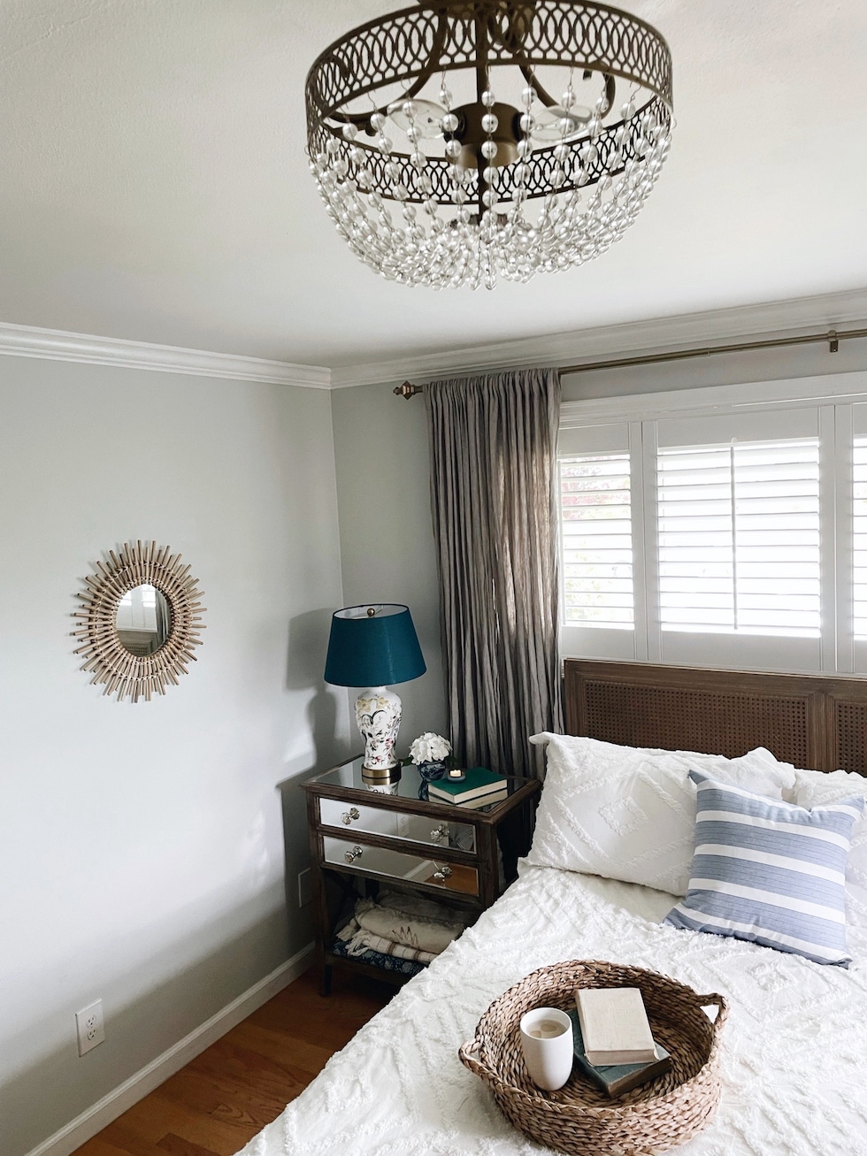 Six Favorite Tips for Decorating a Summer Bedroom
