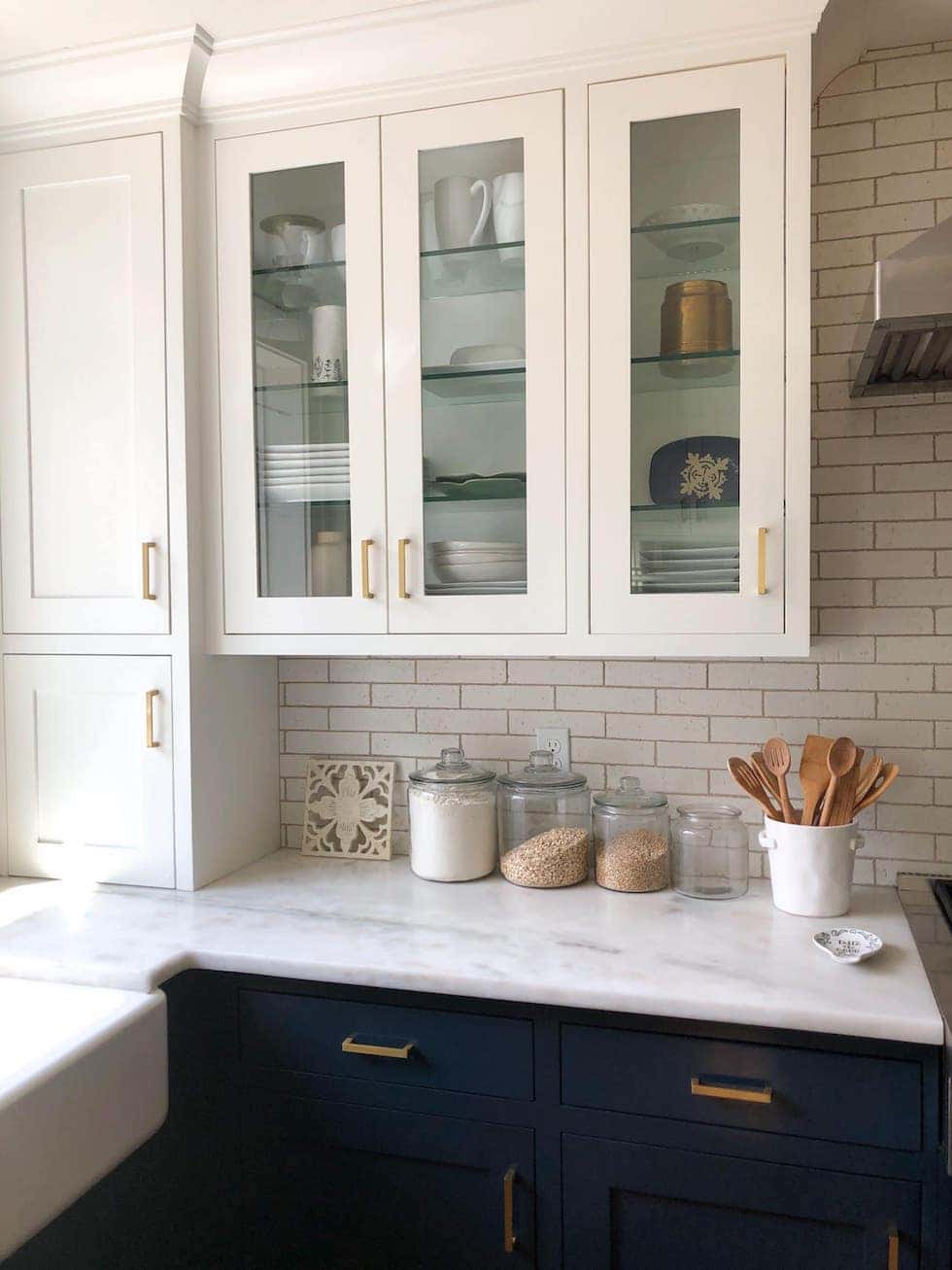Styling Glass Kitchen Cabinets (Kylee's House Update)