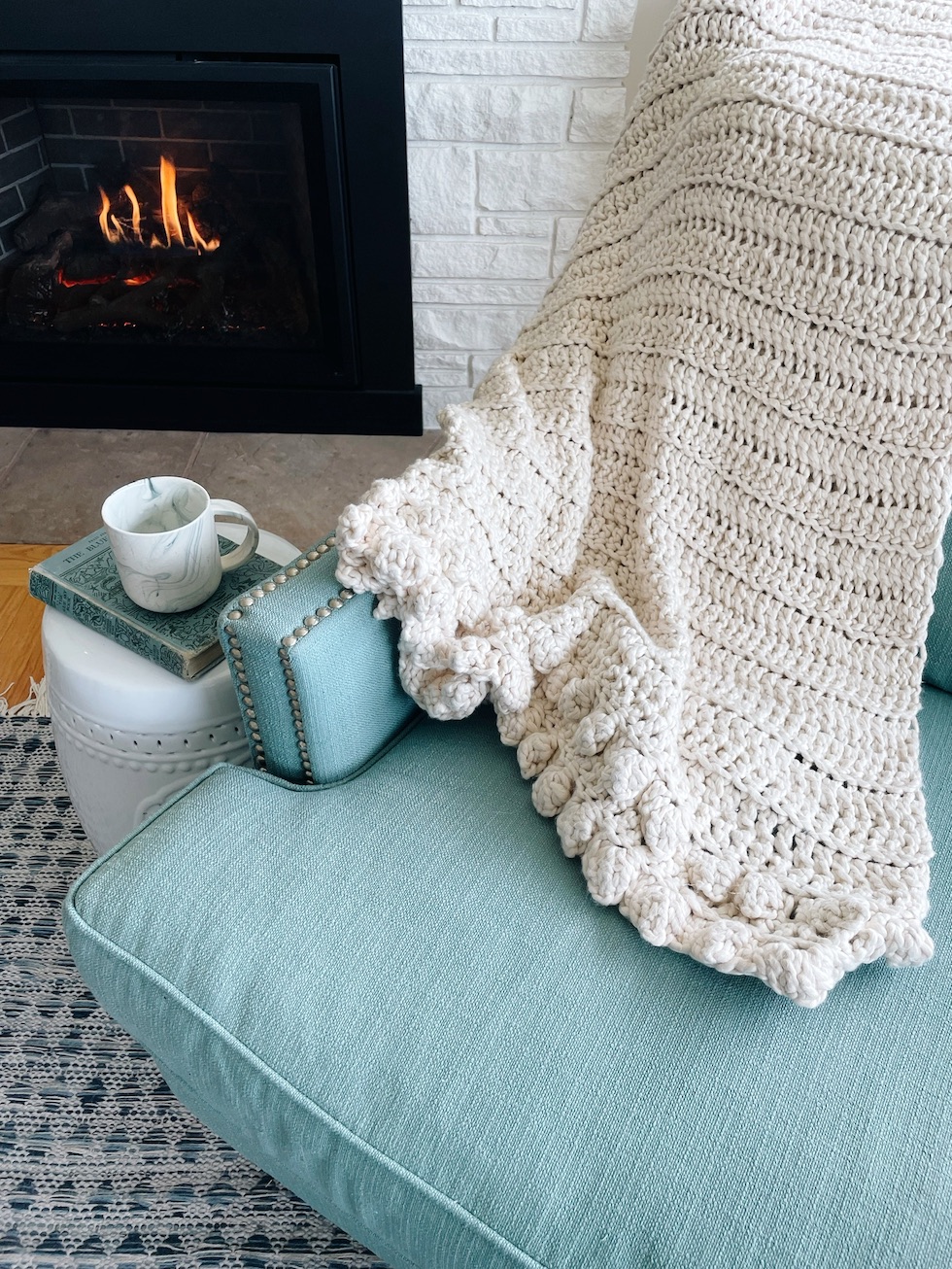 A Cozy Throw Blanket for Fall (+ Giveaway)