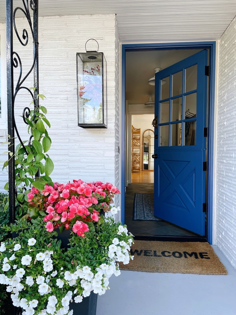 Transitioning Our Entry Porch for Fall {Painted Concrete!}