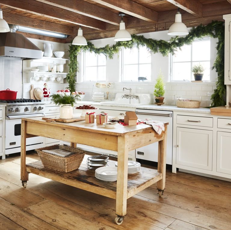 Inspired: Christmas Decorating in the Kitchen