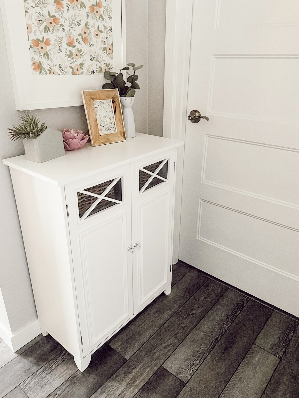 Small Accent Storage Cabinets, Consoles, Sideboards (Sources + Organizing Inspiration)