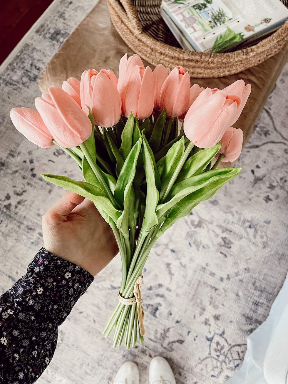 Realistic Faux/Artificial Tulips - Simple Spring Decorating