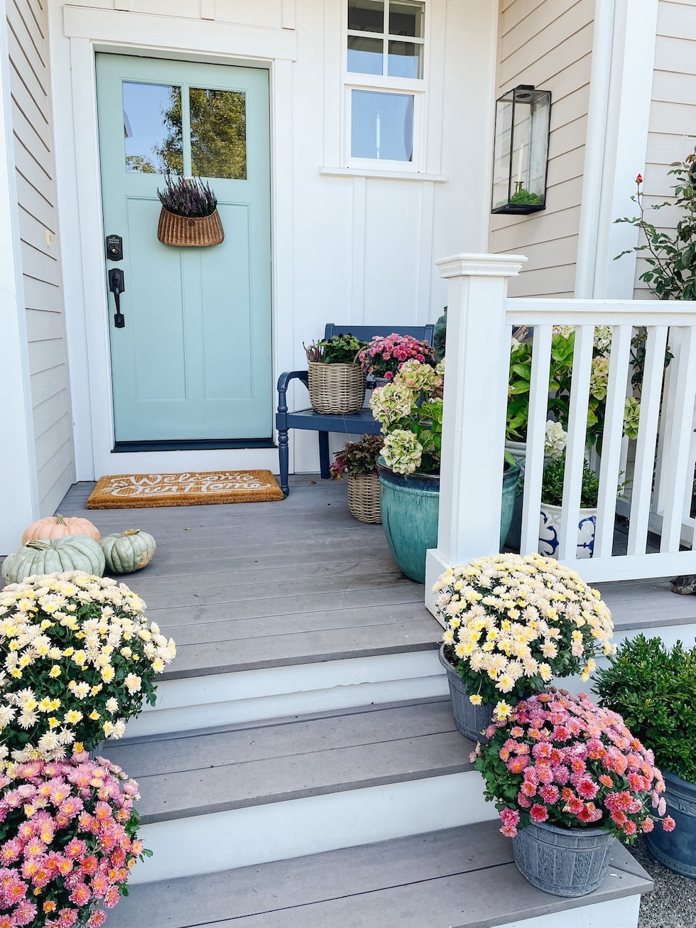 Our Fall Front Porch 2022 (and the lantern is back!)