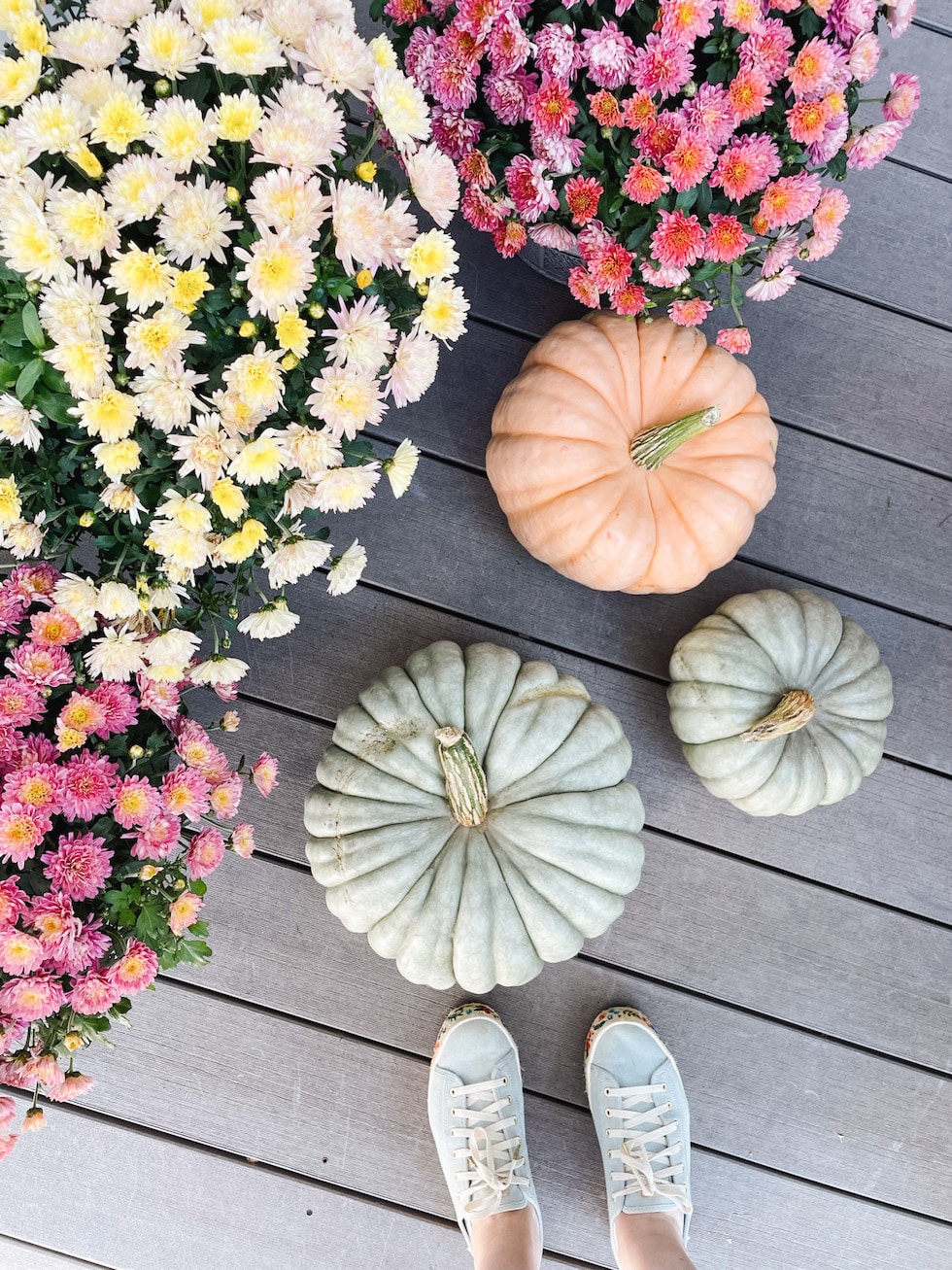 Our Fall Front Porch 2022 (and the lantern is back!)