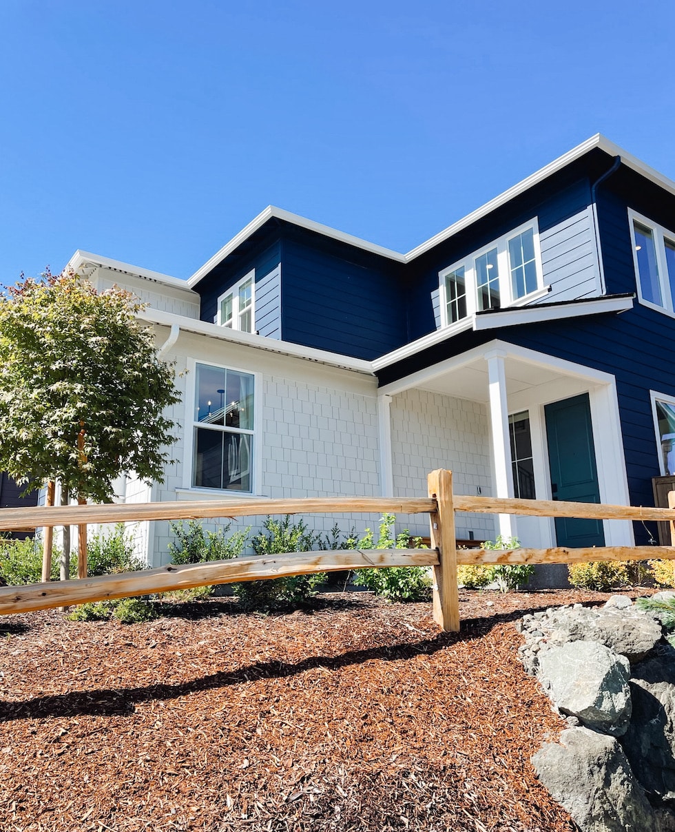 Tour New Homes in Poulsbo Washington + 3 Reasons to Love This Charming Seaside Community!