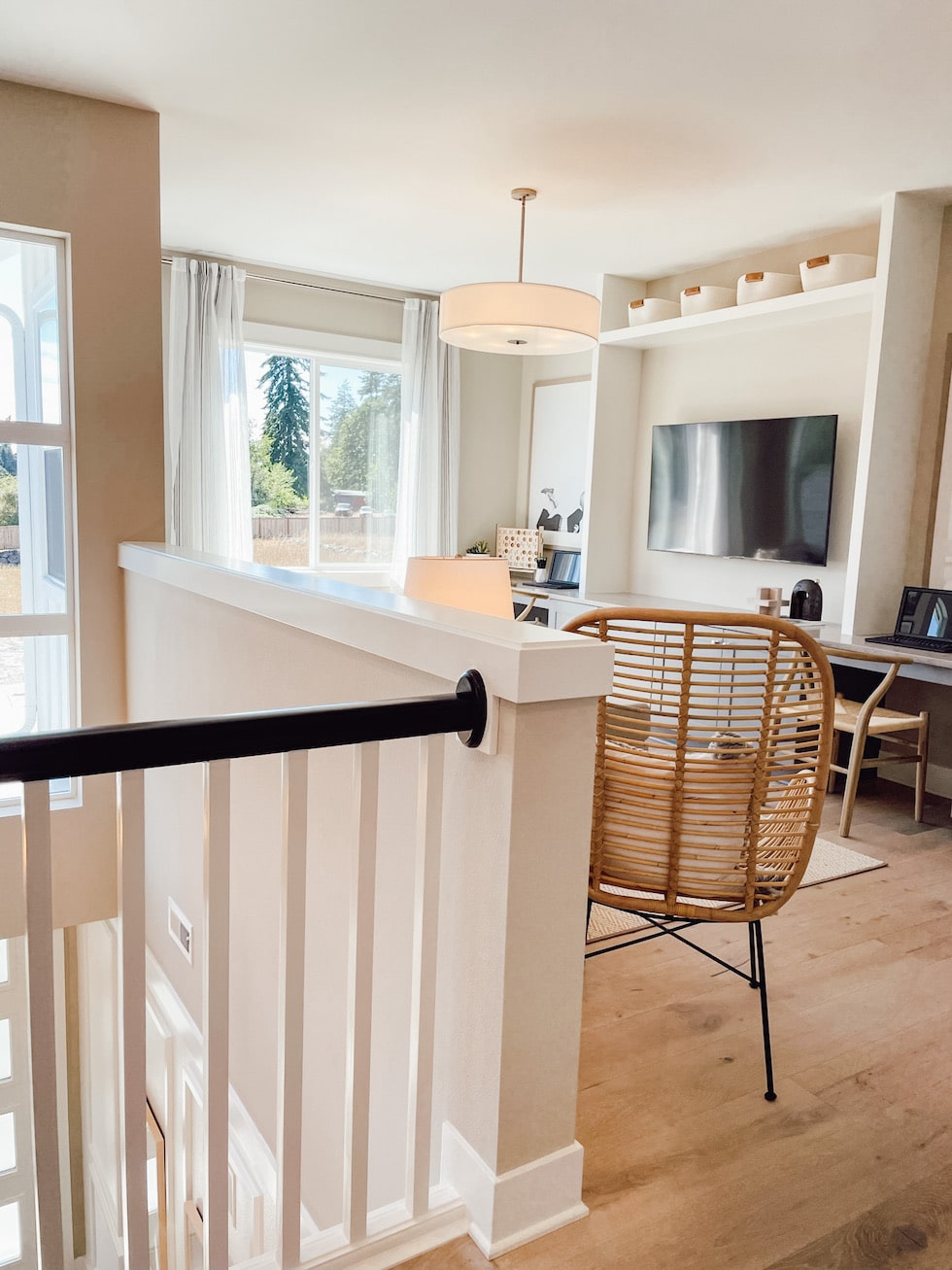 Tour New Homes in Poulsbo Washington + 3 Reasons to Love This Charming Seaside Community!