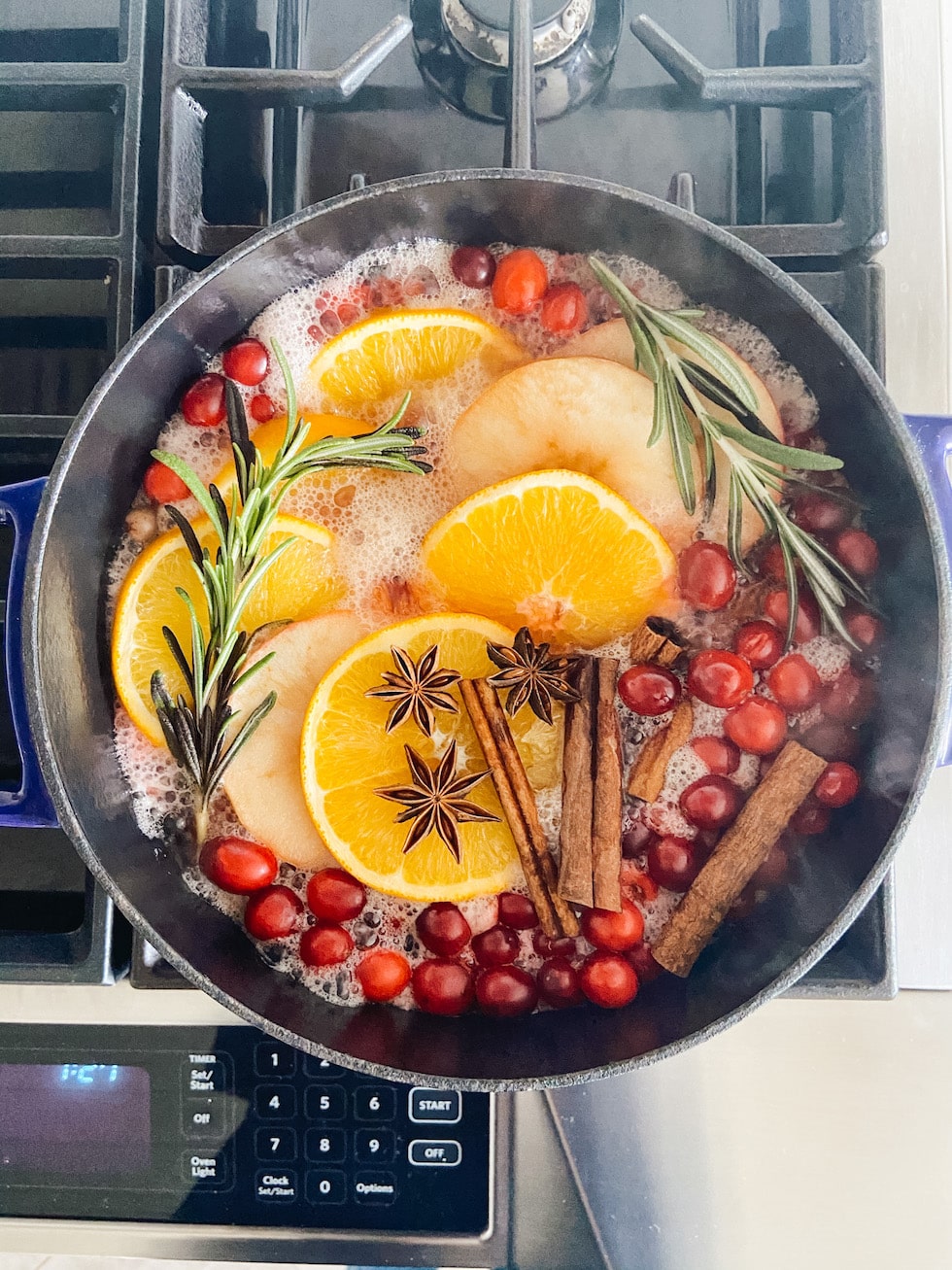 How to Make a Fall Inspired Simmer Pot - Everyday A