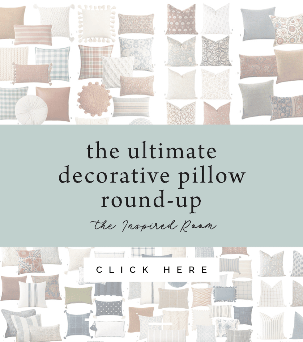 How to Choose Throw Pillow Combinations (6 Tips)