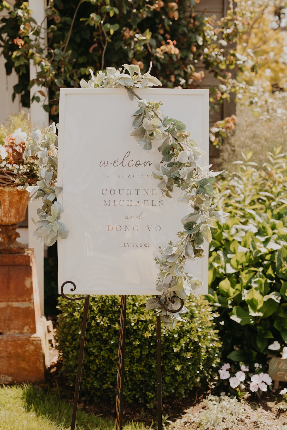 Courtney's Wedding Planning Advice for a Beautiful Wedding on a Reasonable Budget!