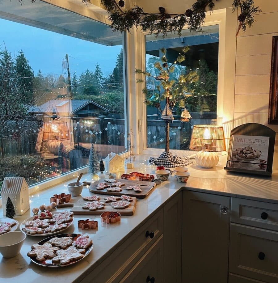 22 Christmas + Winter Decorating Inspiration Posts from The Inspired Room