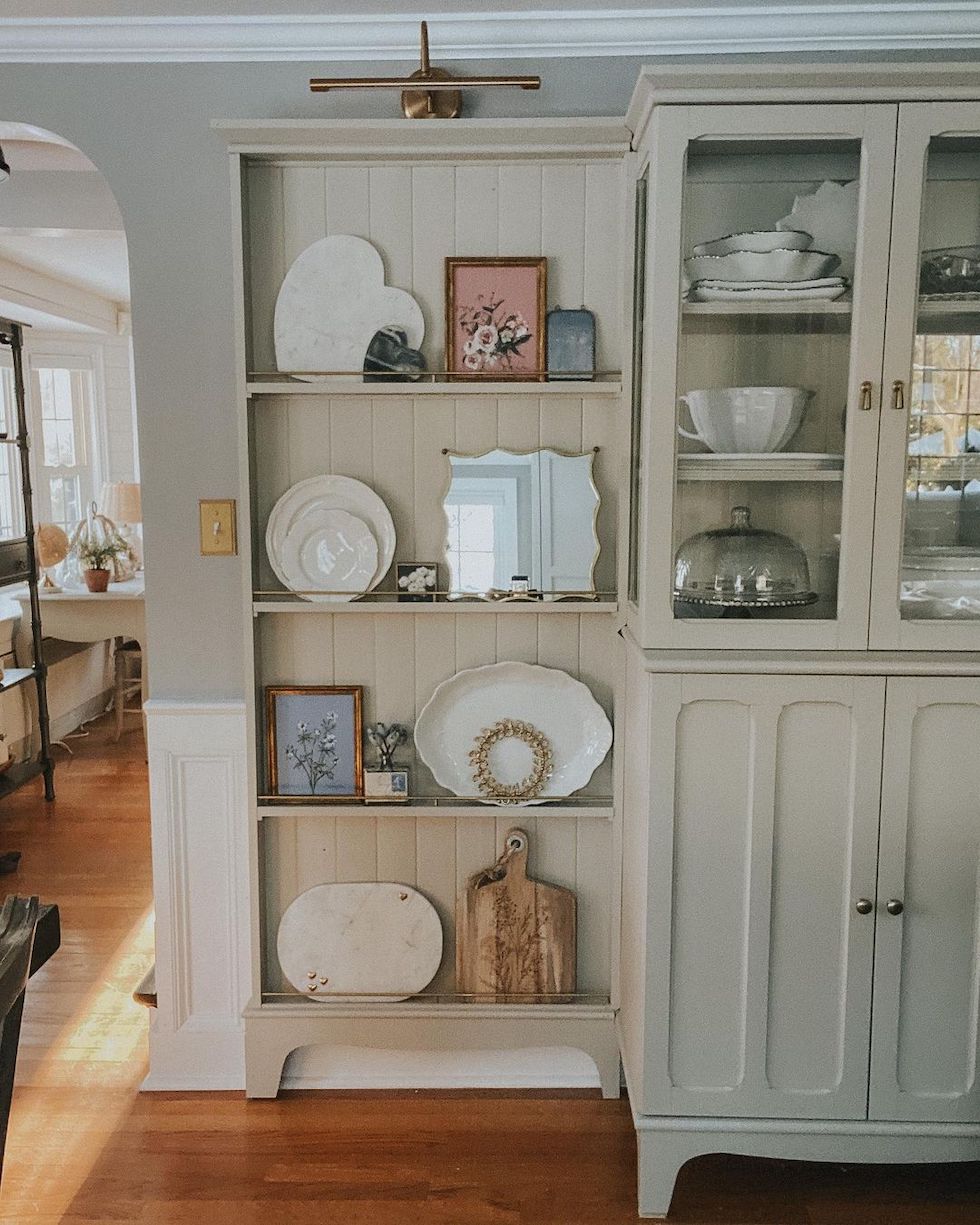 Plate Racks (for Displaying Platters, Serving Boards, and Plates!): Sunday  Strolls + Scrolls - The Inspired Room