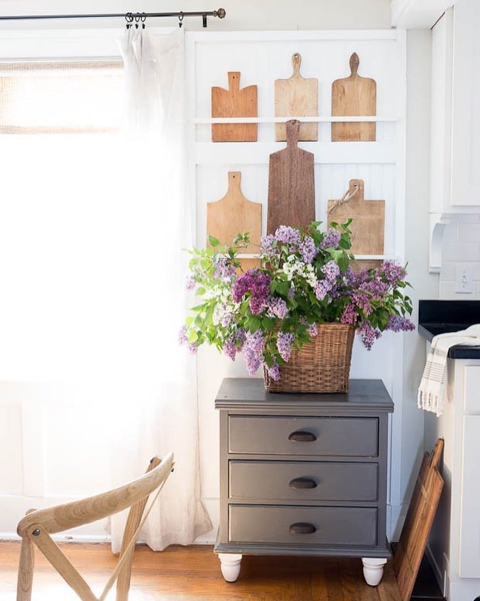 Plate Racks (for Displaying Platters, Serving Boards, and Plates!): Sunday  Strolls + Scrolls - The Inspired Room