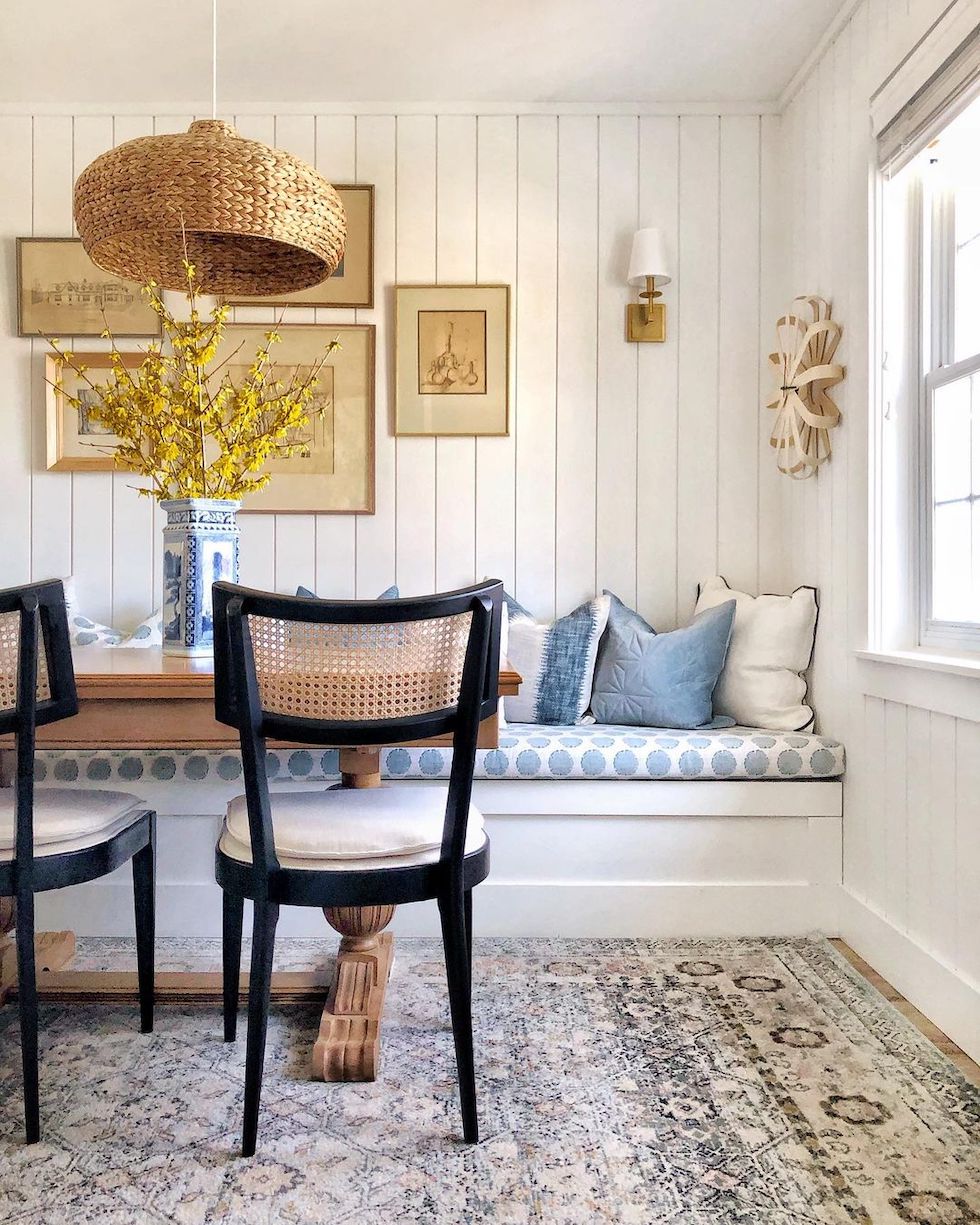 Charming Dining Banquettes & Eating Nooks: Sunday Strolls & Scrolls