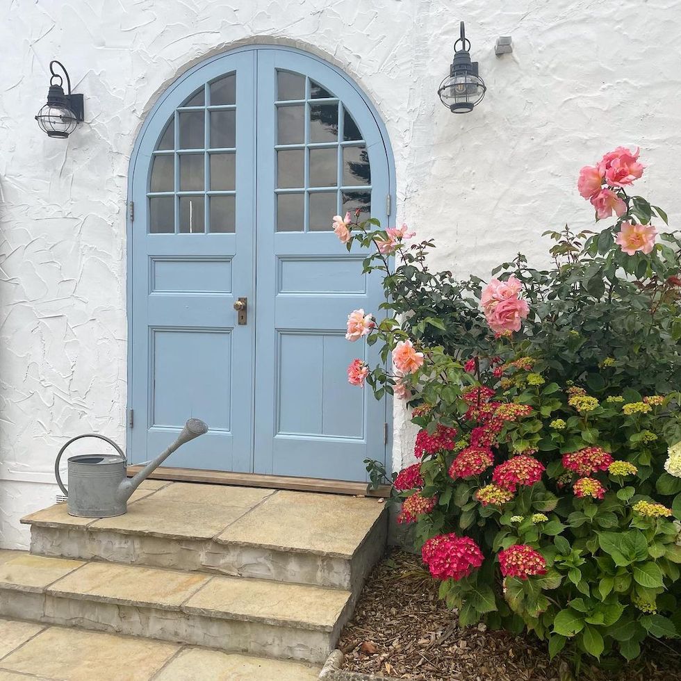 5 Blue Green Doors for Spring + Summer: Sunday Strolls & Scrolls