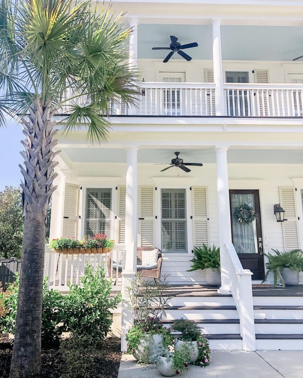 Blue Porch Ceilings {Sunday Strolls & Scrolls}