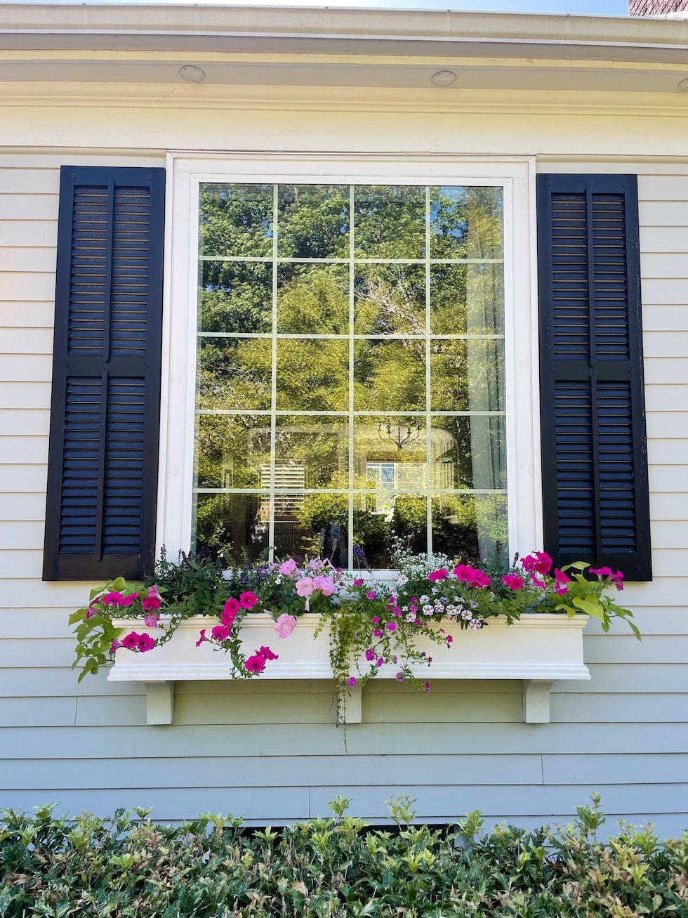 Window Boxes to Add Curb Appeal (Kylee's House Update)