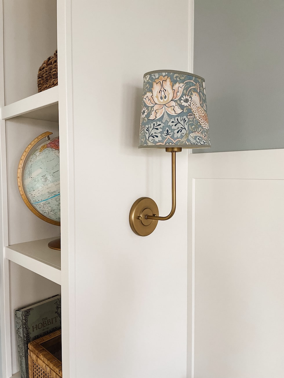 Wall sconce deals lamp shade