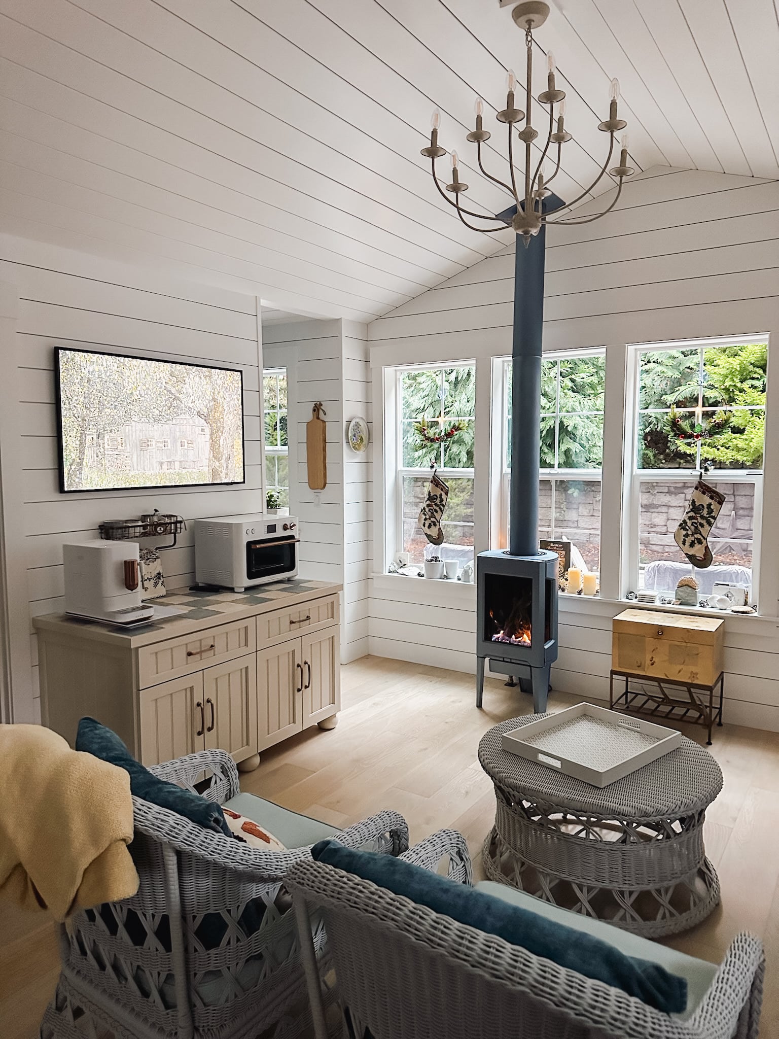 The 400 Square Foot Tiny Cottage Tour at Christmas!