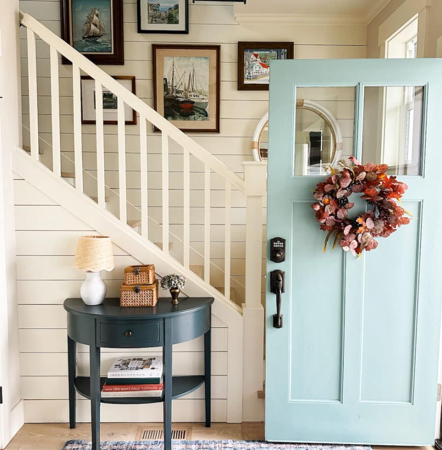 A Fall Refresh in Our Small Entry