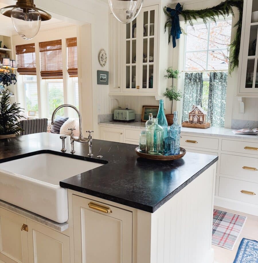 11+ Ideas for Christmas Decorating with Ribbons (+ Pretty Ribbon I Have and Love)