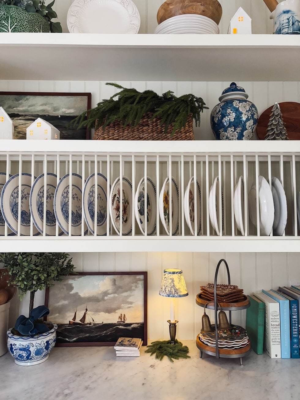 coastal cottage christmas decorating kitchen plate rack open shelves candelight the inspired room