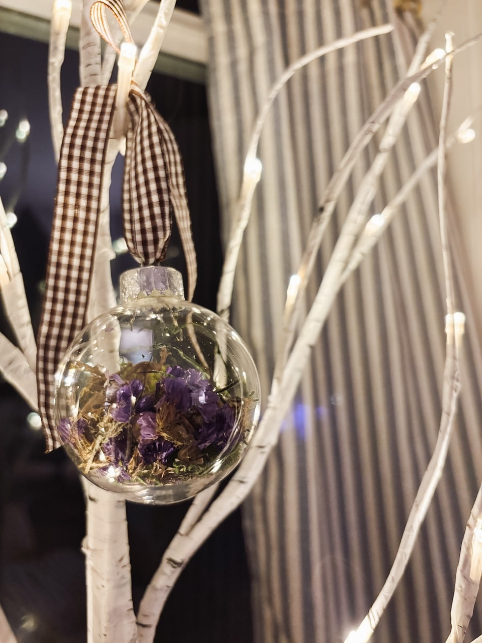 dried flower ornaments (click through to blog post for sources and additional details)