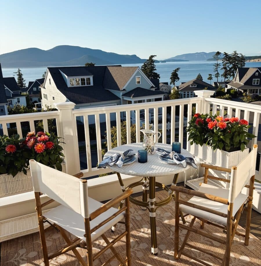 5 Tips to Create a Summer Vacation Destination at Home (Our tiny deck refresh!)