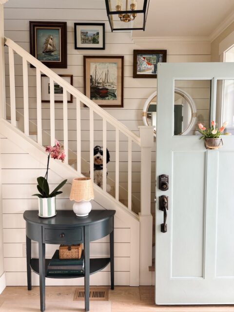 Paint Colors in Our Coastal Cottage (Benjamin Moore & Sherwin-Williams ...