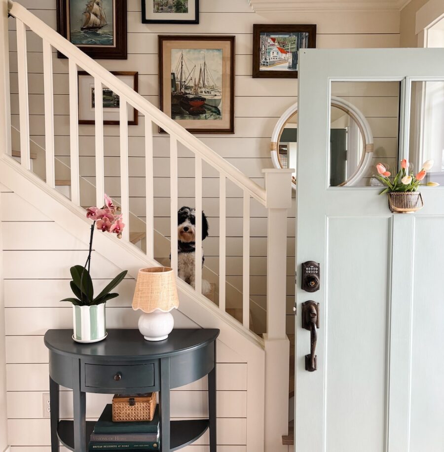 Cottage by the Sea Style (5 Ways to Design a Coastal Sanctuary)