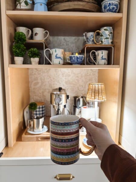 A Cordless Lamp in My Coffee Cabinet to Make Winter Mornings Cozier